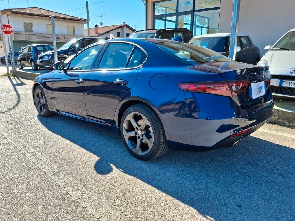 Alfa Romeo Giulia 2.2 Turbodiesel 150cv AT8 Super
