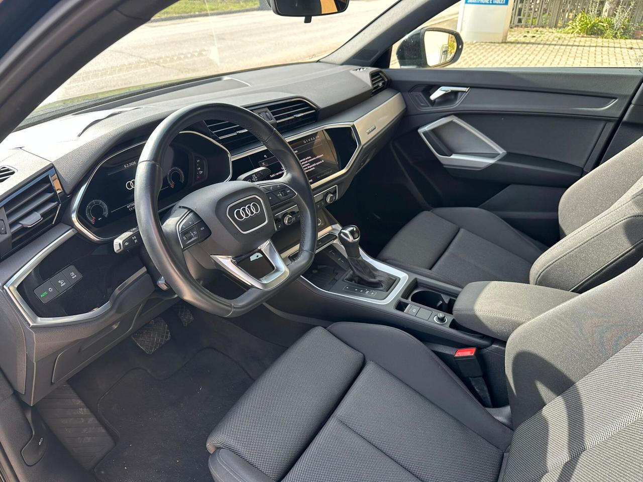 Audi Q3 SPB 40 TDI quattro S tronic Identity Black