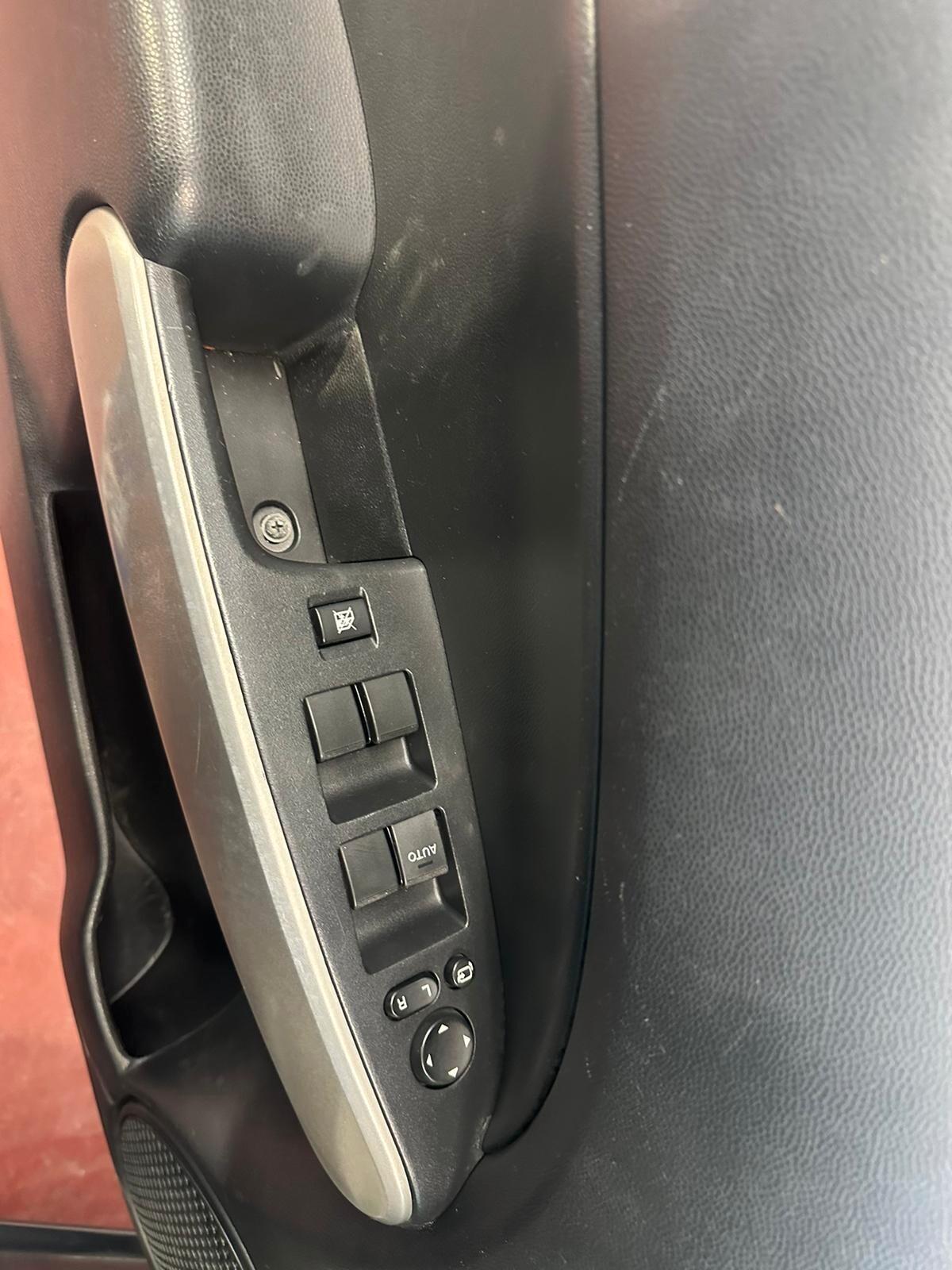 Mazda 2 1.3 16V 75CV 5p. Trendy