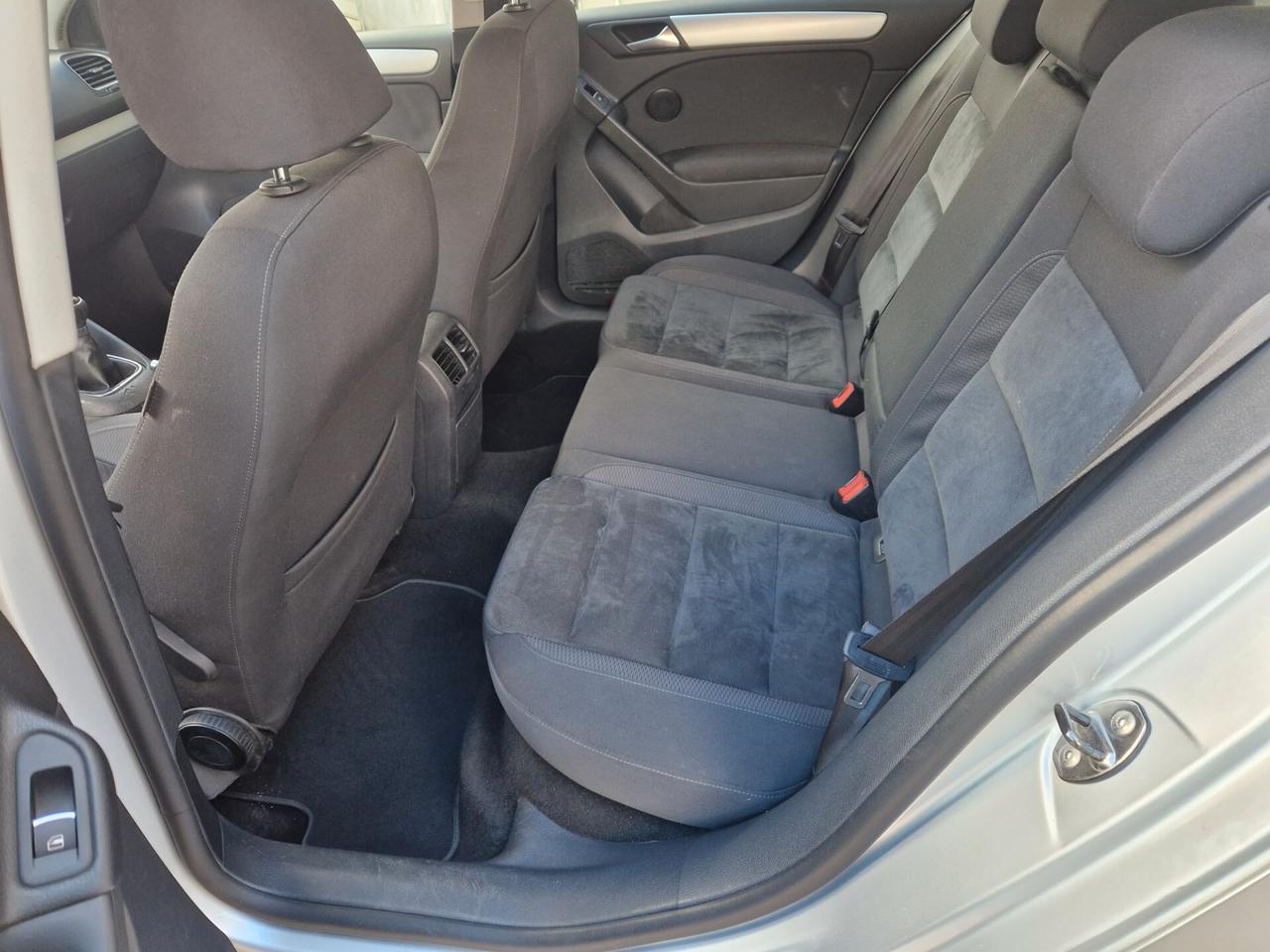 Volkswagen Golf 1.6 TDI DPF 5p. Highline