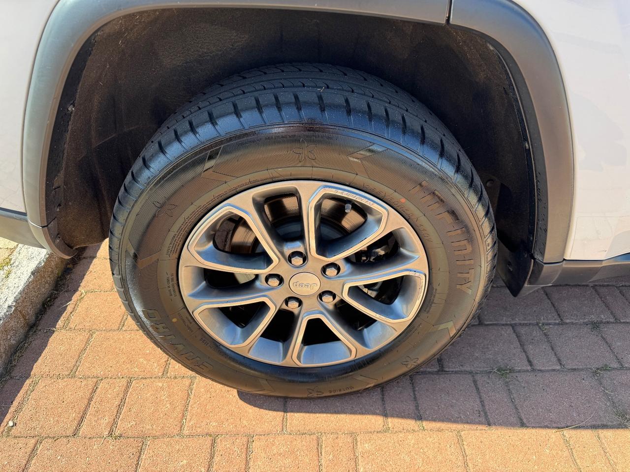 Jeep Grand Cherokee 3.0 V6 CRD Multijet II Laredo