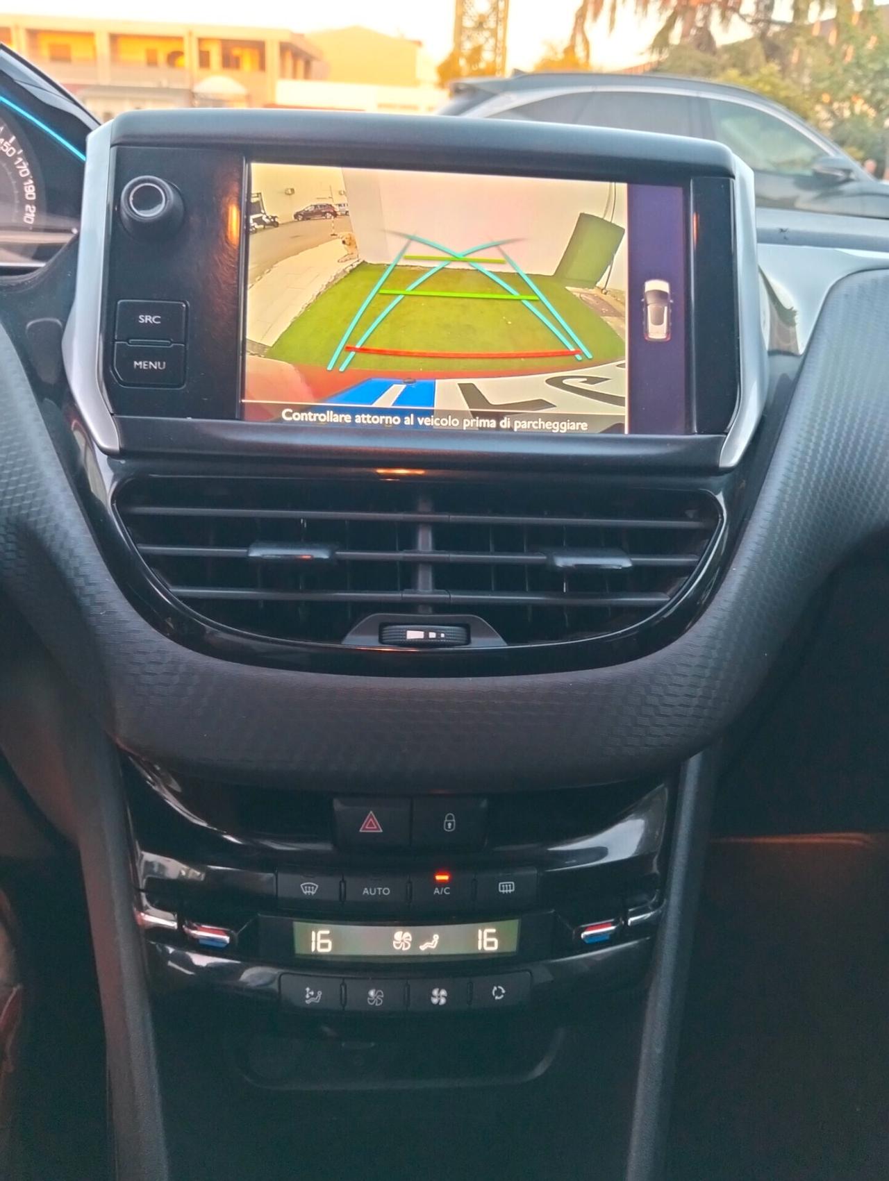 Peugeot 2008 BlueHDi 100 Allure