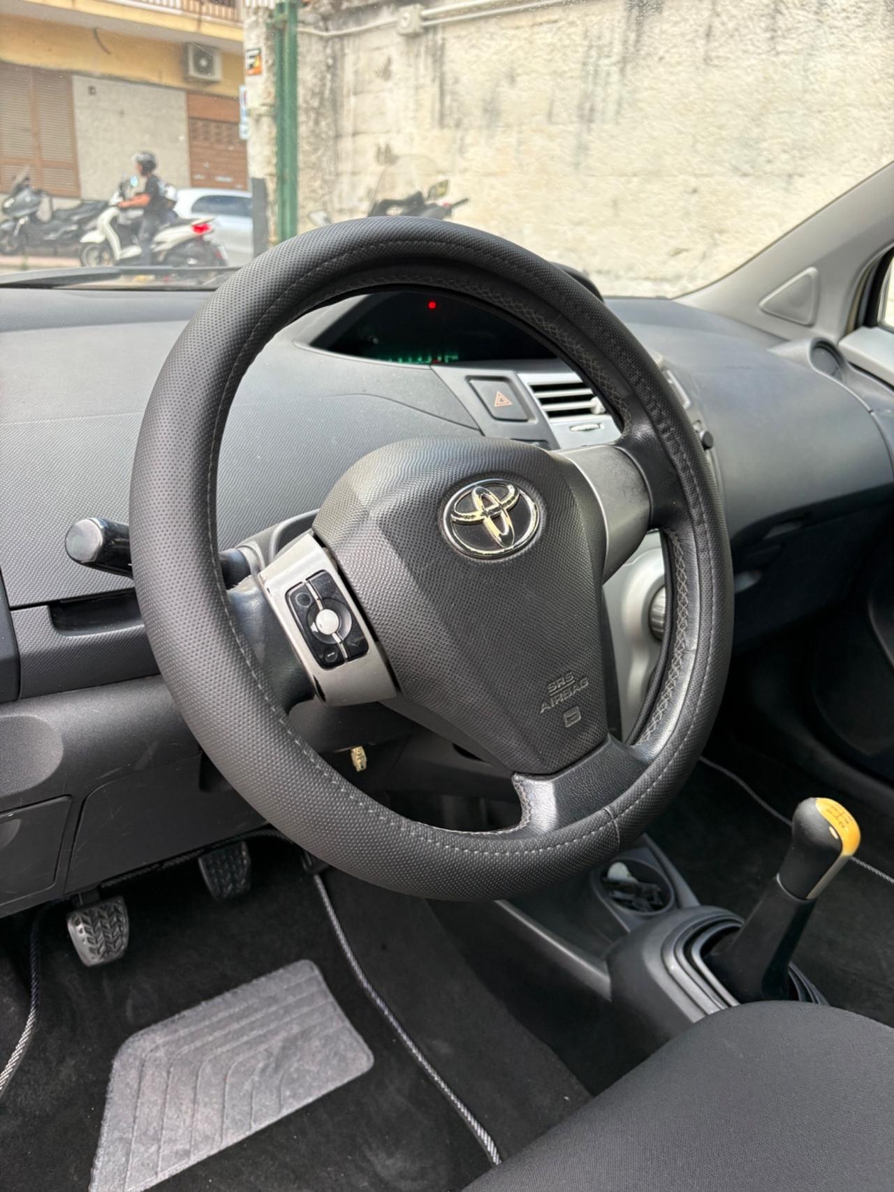 Toyota Yaris 1.4 D-4D iscrivibile asi 129000km