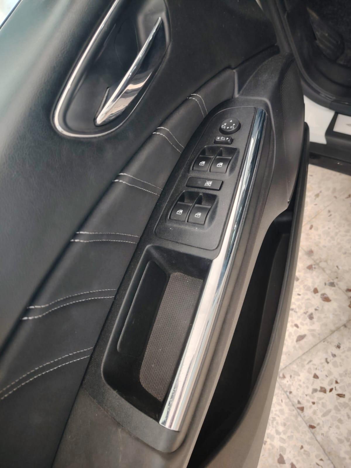 Lancia Delta 1.6 MJT DPF Silver 120 cv