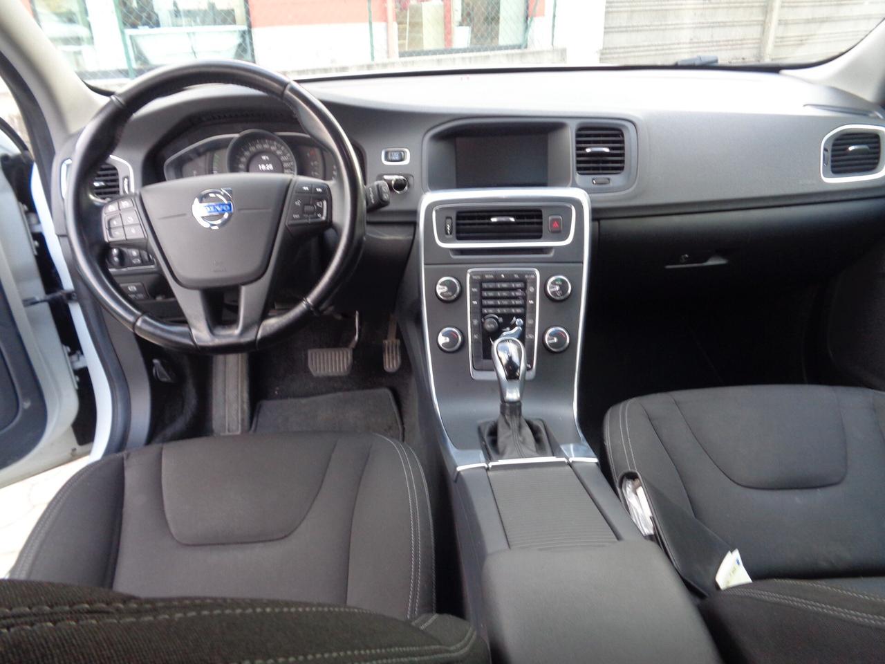 Volvo V60 D3 Momentum