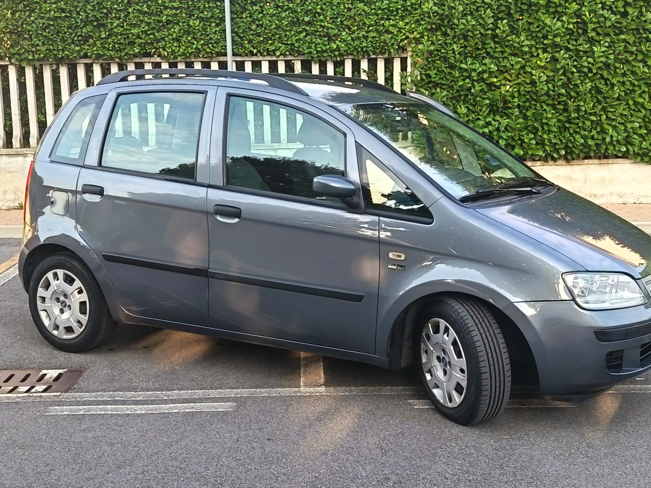 Fiat Idea 1.2 16V BlackLabel