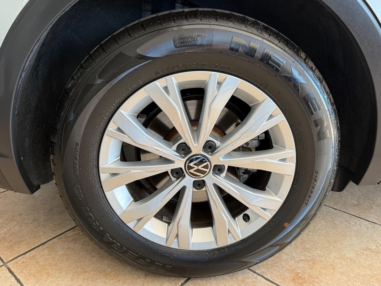 Volkswagen Tiguan 2.0 TDI 150 CV SCR DSG Elegance