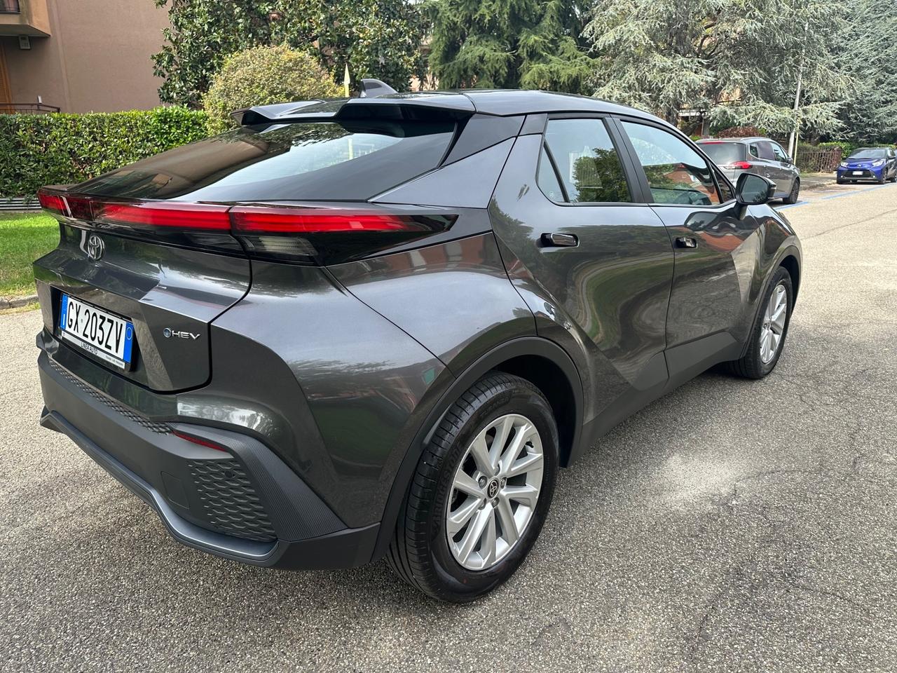 Toyota C-HR Hv lounge