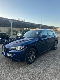 Alfa Romeo Stelvio 2.2 Turbodiesel 180 CV AT8 RWD Business