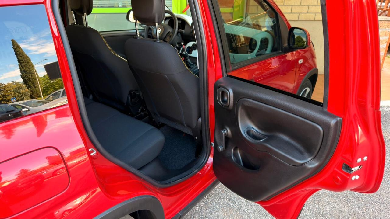 Fiat Panda Cross 1.0 FireFly S&S Hybrid