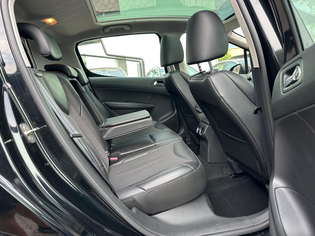 Peugeot 308 1.6 THP 200CV 5p. GTi