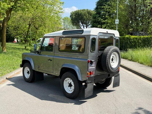LAND ROVER Defender 90 2.4 S TD4 Station Wagon