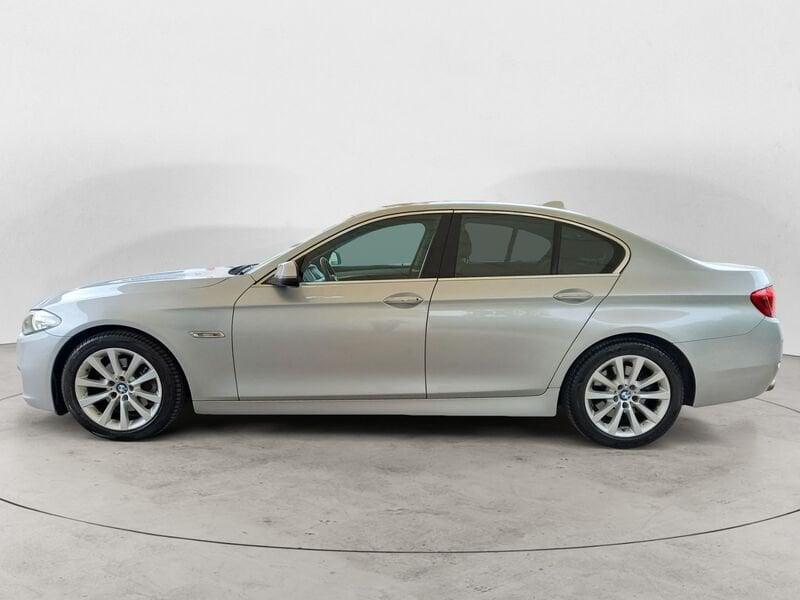 BMW Serie 5 518d 143 CV Automatica NAVI XENO Business