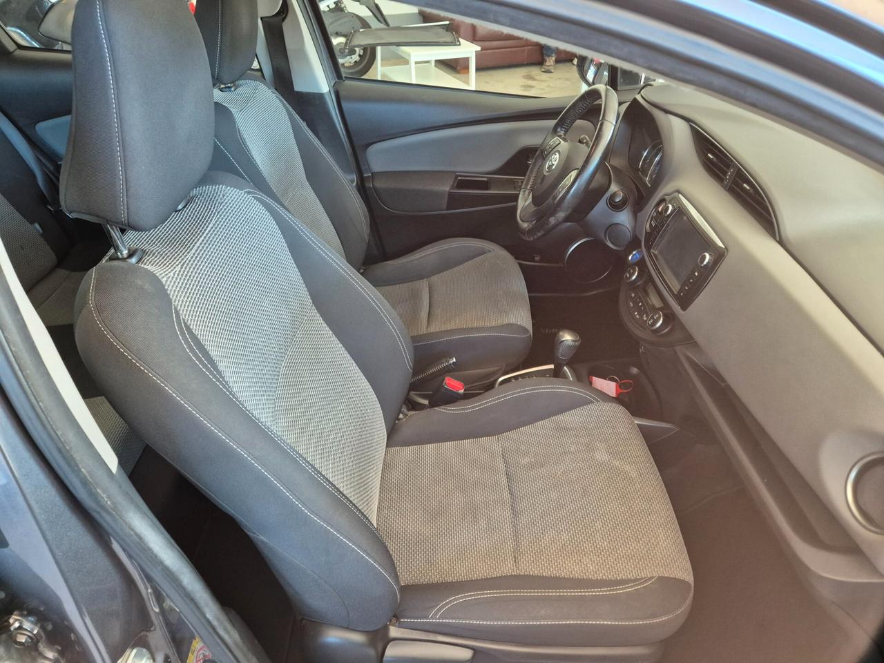 Toyota Yaris 1.5 Hybrid 5 porte Active