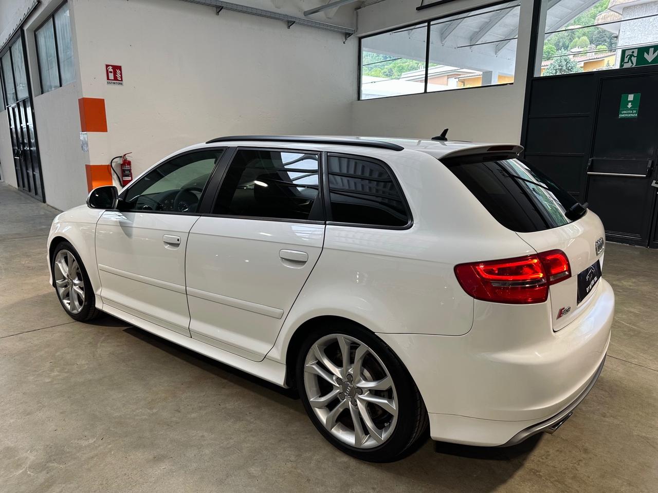 Audi S3 Sportback 2.0 TFSI QUATTRO-ALCANTARA-CAR PLAY