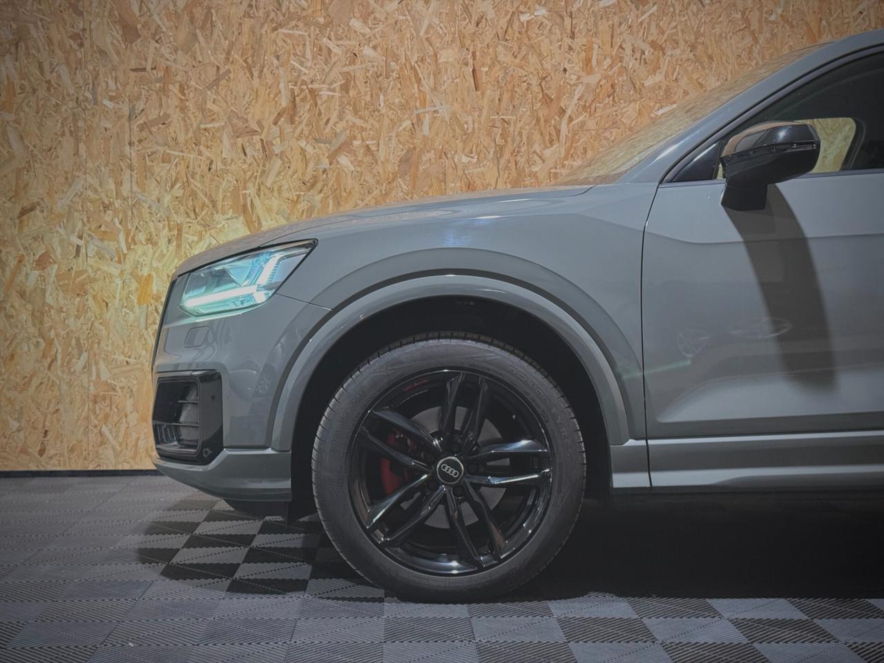 Audi Q2 1.6 TDI S line IDENTITY BLACK