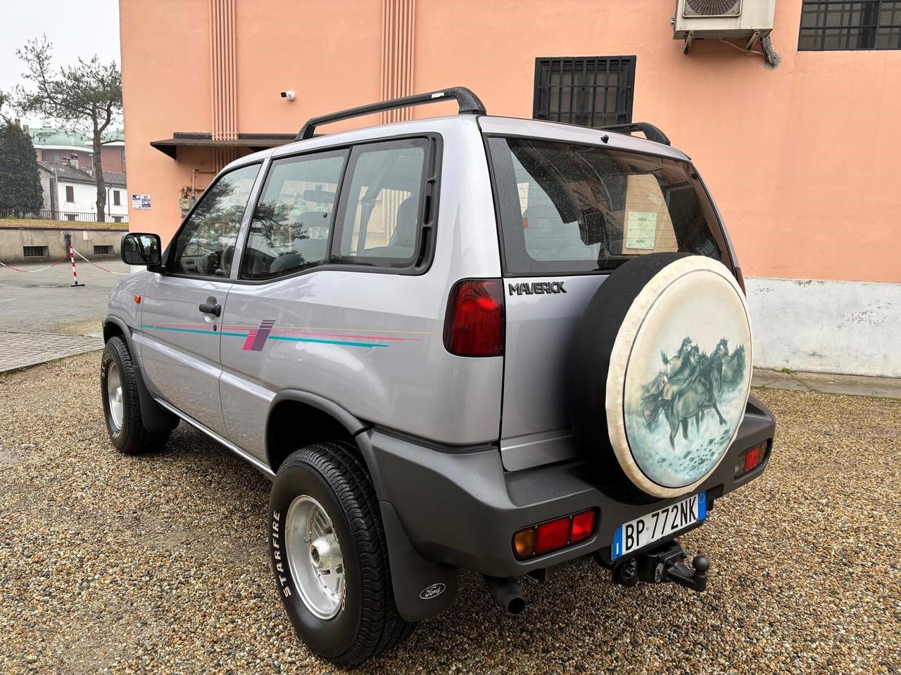 Ford Maverick 2.4 i alias Nissan Terrano