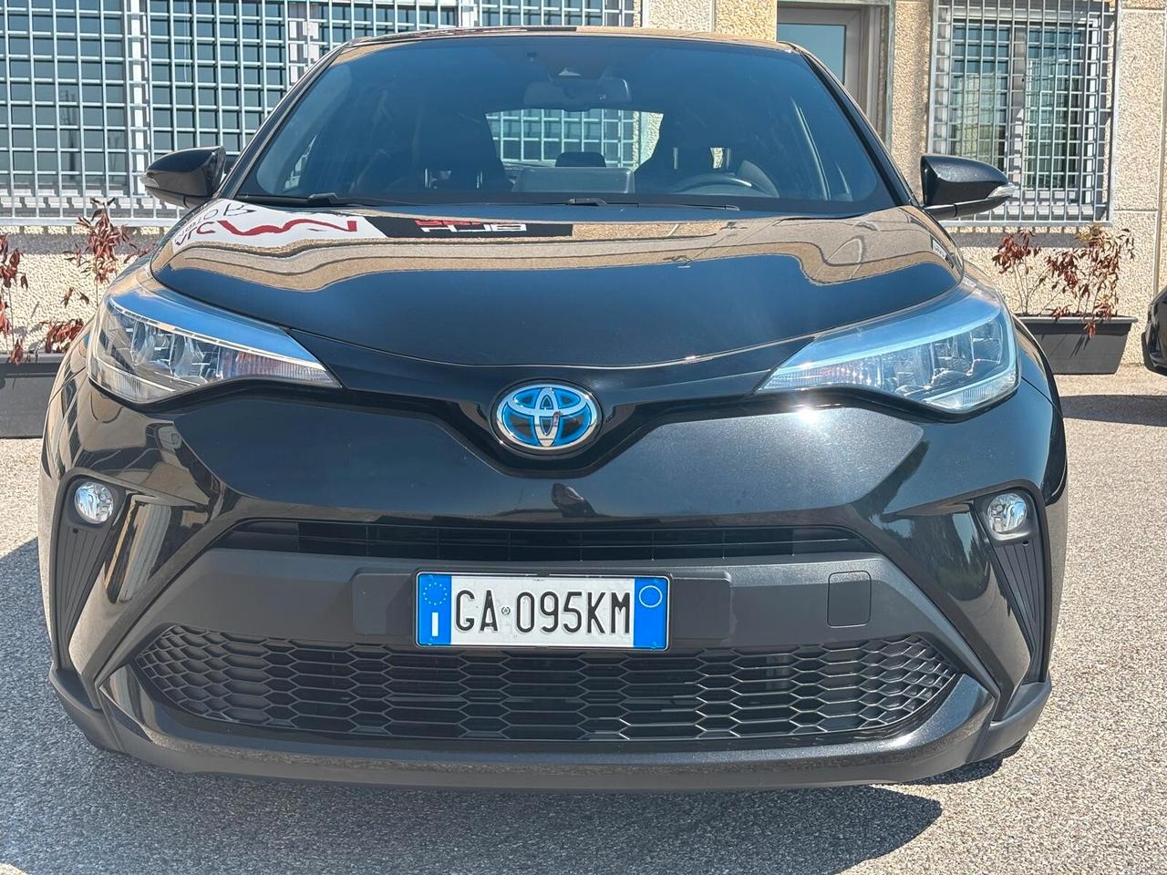 Toyota C-HR 1.8 Hybrid E-CVT Business