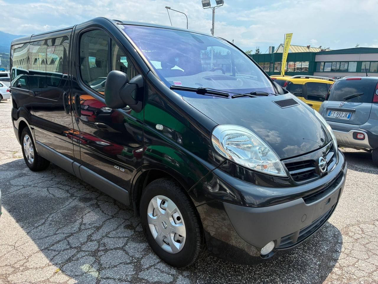 Nissan Primastar 2.0 DCI 115CV 9 POSTI