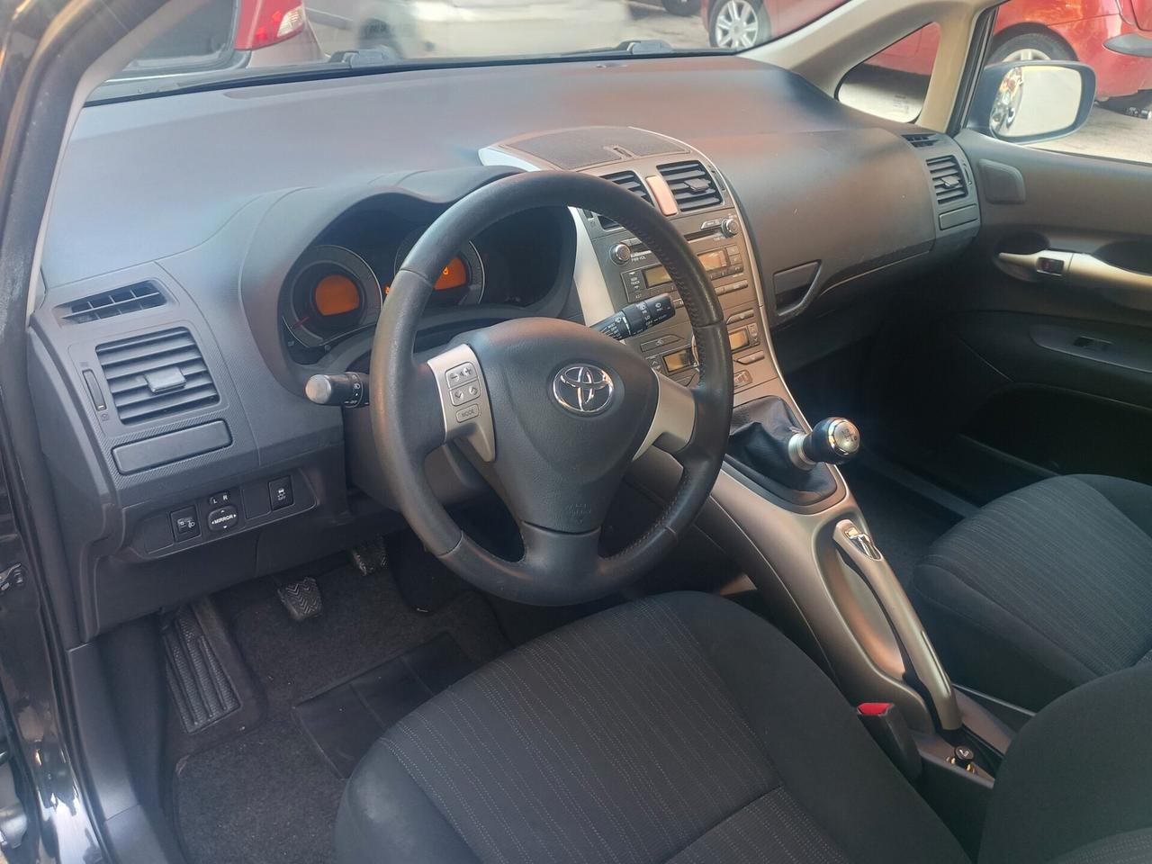 Toyota Auris 1.4 D-4D 5 porte Sol