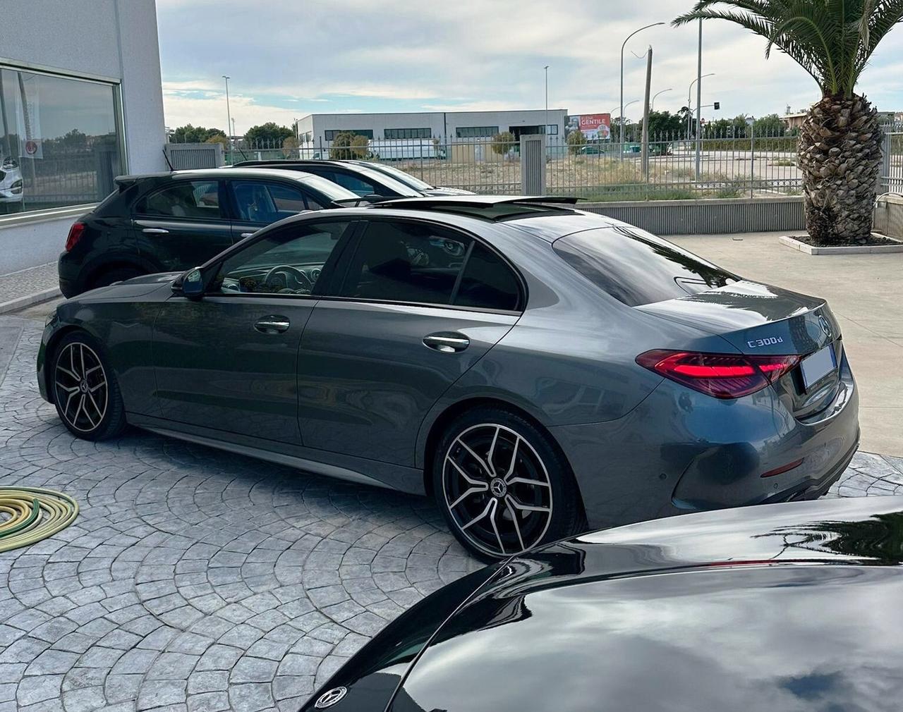 Mercedes-Benz C 300 d mhev Premium Plus 4matic Aut. TETTO-NAVI-PELLE