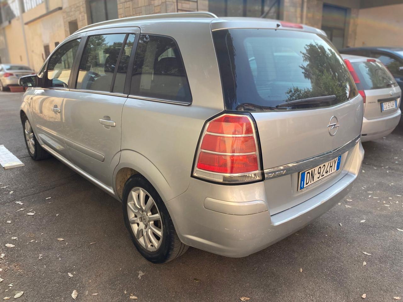 Opel Zafira 1.9 CDTI 120CV Cosmo