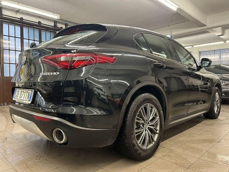 Alfa Romeo Stelvio 2.2 Turbodiesel 190 CV AT8 Q4 Super