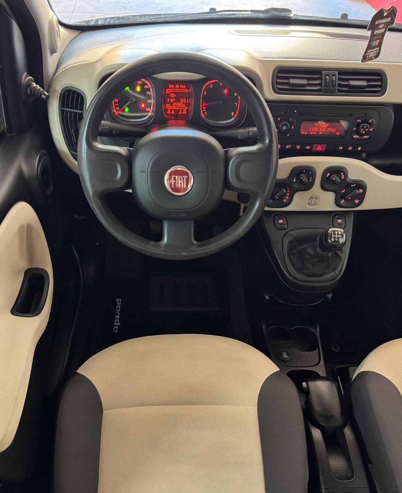 Fiat Panda Lounge 2014, 120000 chilometri