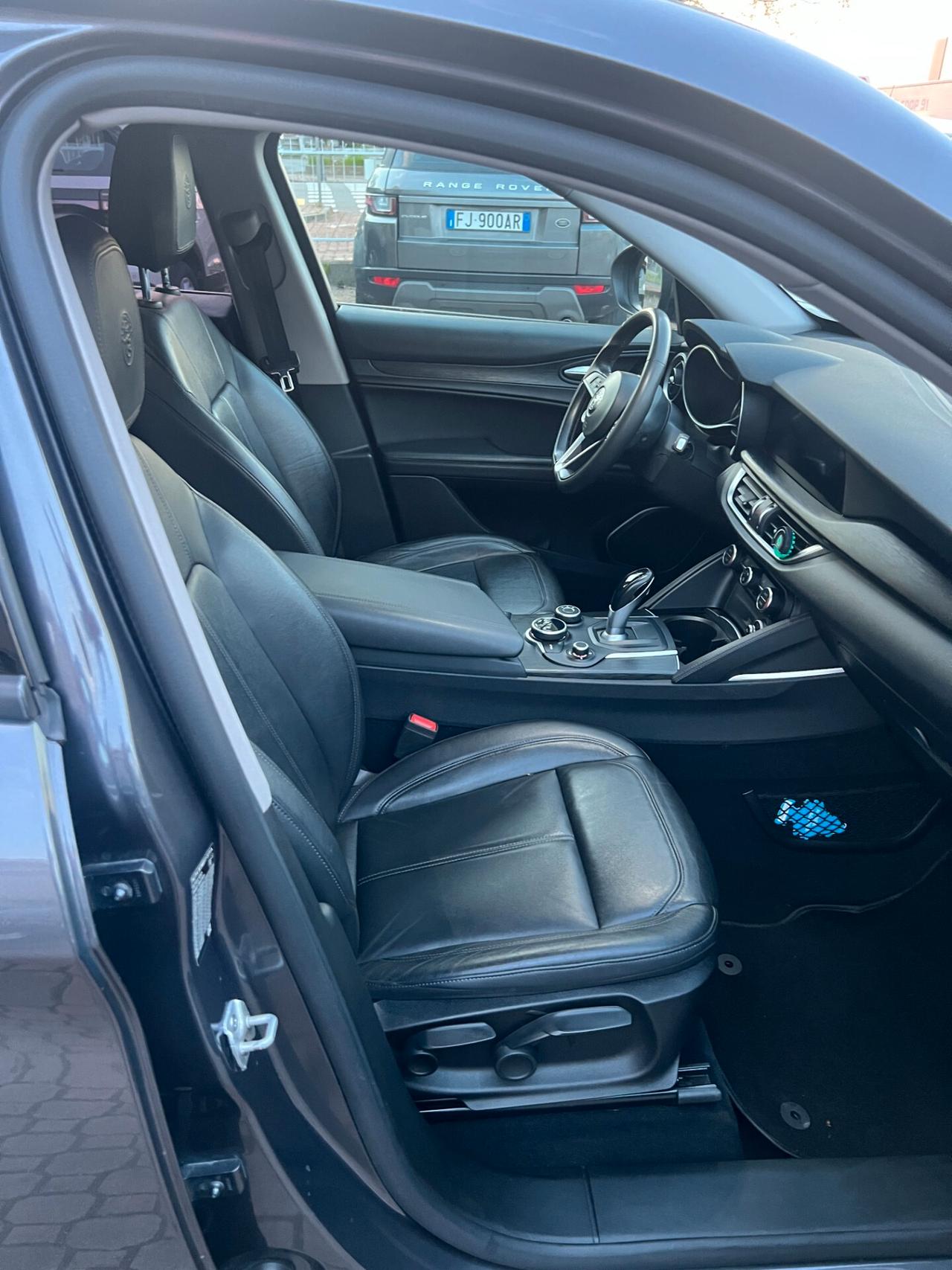 Alfa Romeo Stelvio 2.2 Turbodiesel 210 CV AT8 Q4 Executive