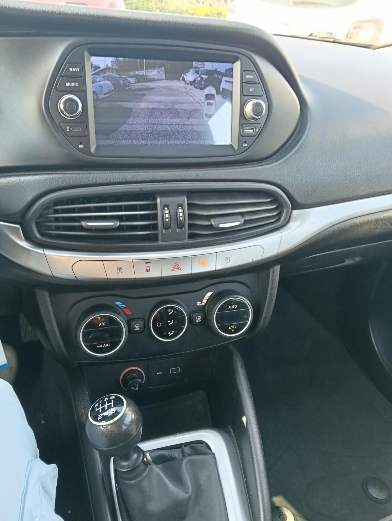 Fiat Tipo 1.6 Mjt S&S 5 porte S-Design