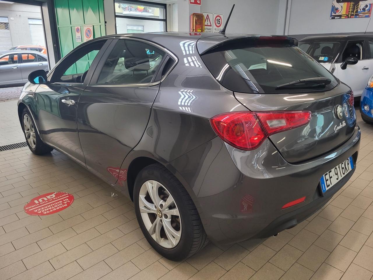 Alfa Romeo Giulietta 1.6 JTDm-2 105 CV Distinctive PREZZO REALE!!