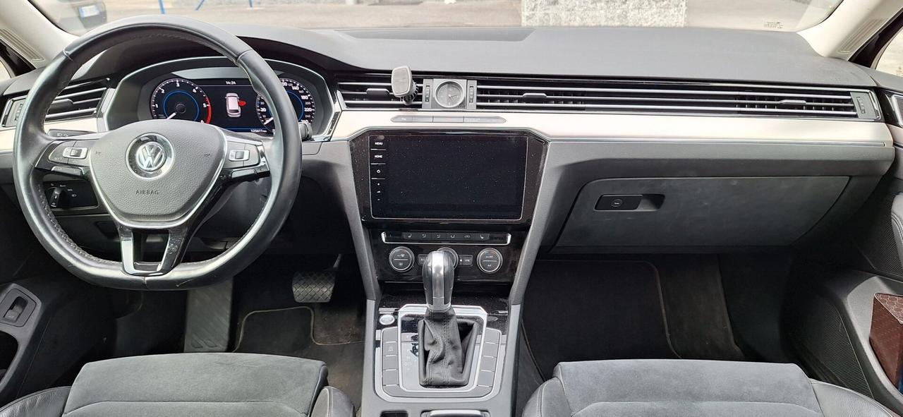 Volkswagen Passat Variant 2.0 TDI DSG Executive BlueMotion Tech.