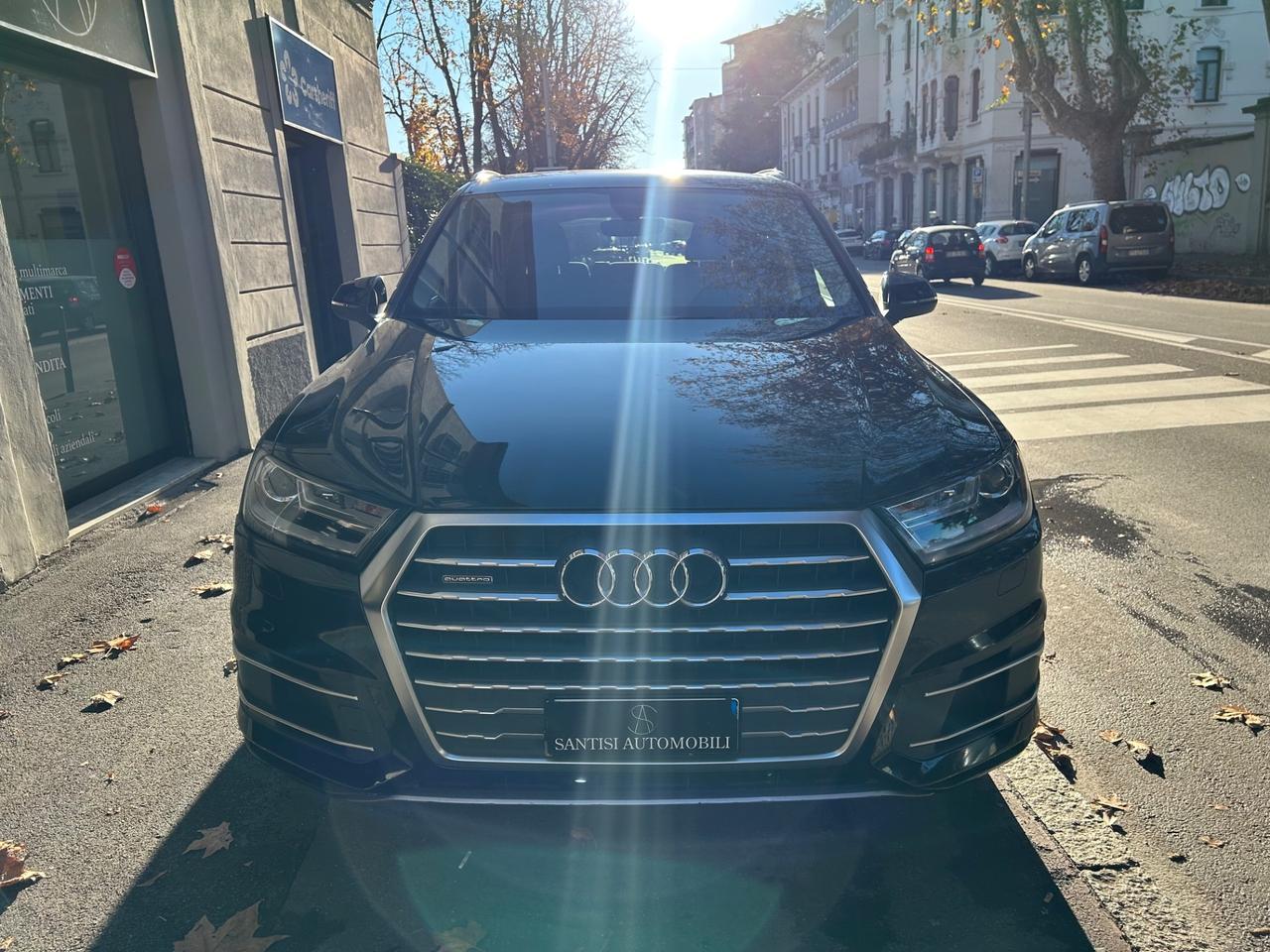 Audi Q7 3.0 TDI 218cv Ultra Business Plus QUATTRO Tiptronic E6!!!