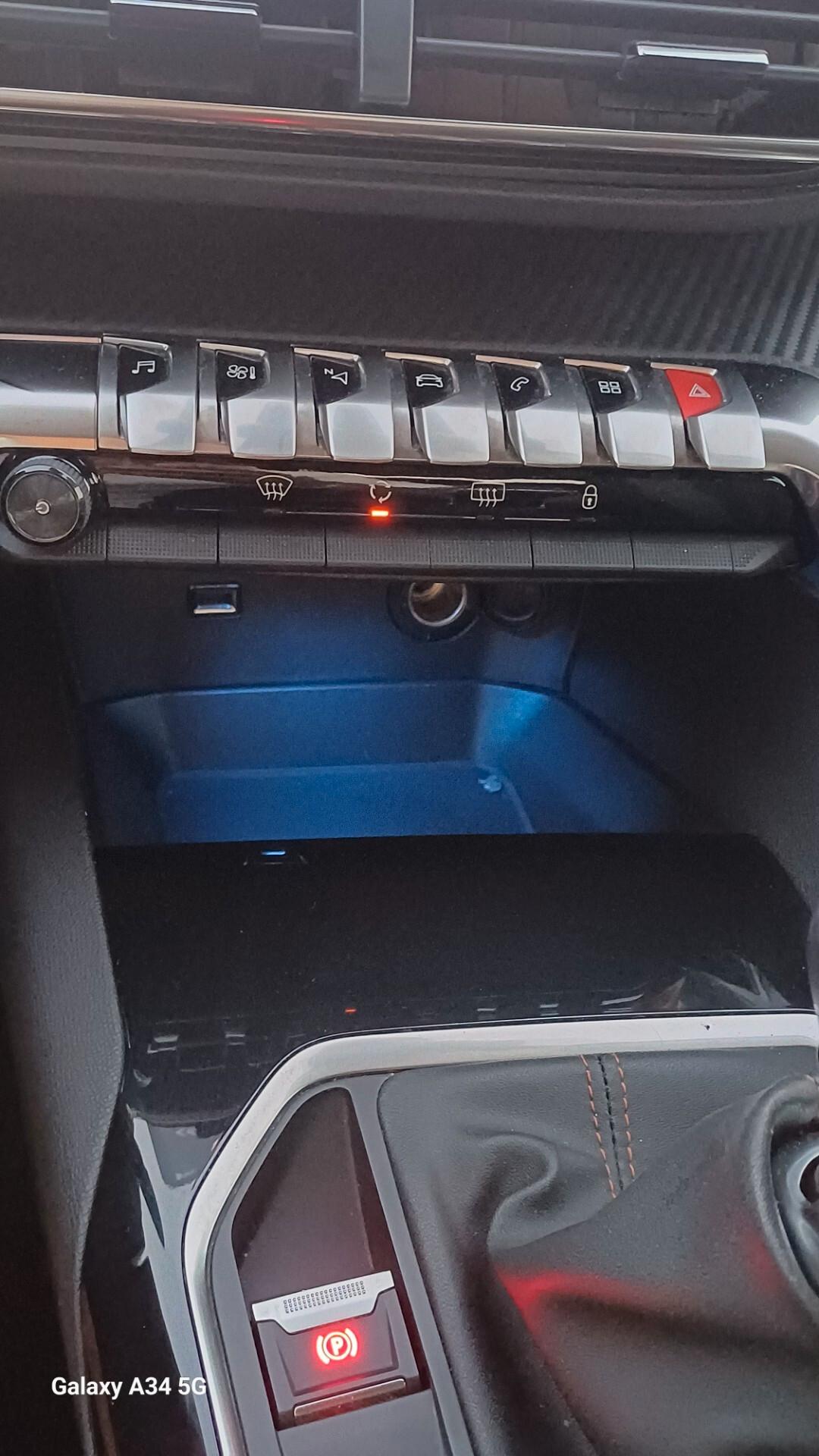 Peugeot 3008 BlueHDi 130 S&S Crossway