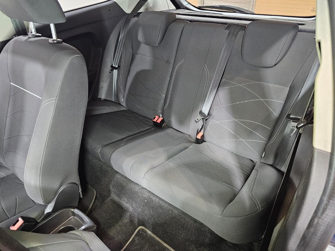 Ford Fiesta 1.4 3p. Bz.- GPL Titanium