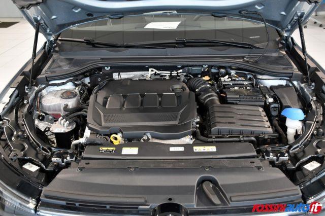 VOLKSWAGEN Passat 2.0 TDI 150 CV DSG BUSINESS + MATRIX LED + EASY OP