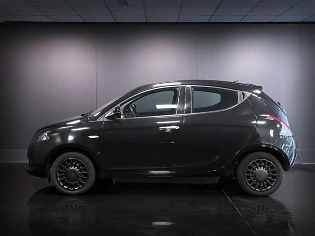 LANCIA Ypsilon 1.0 FireFly 5 porte S&S Hybrid Ecochic Silver