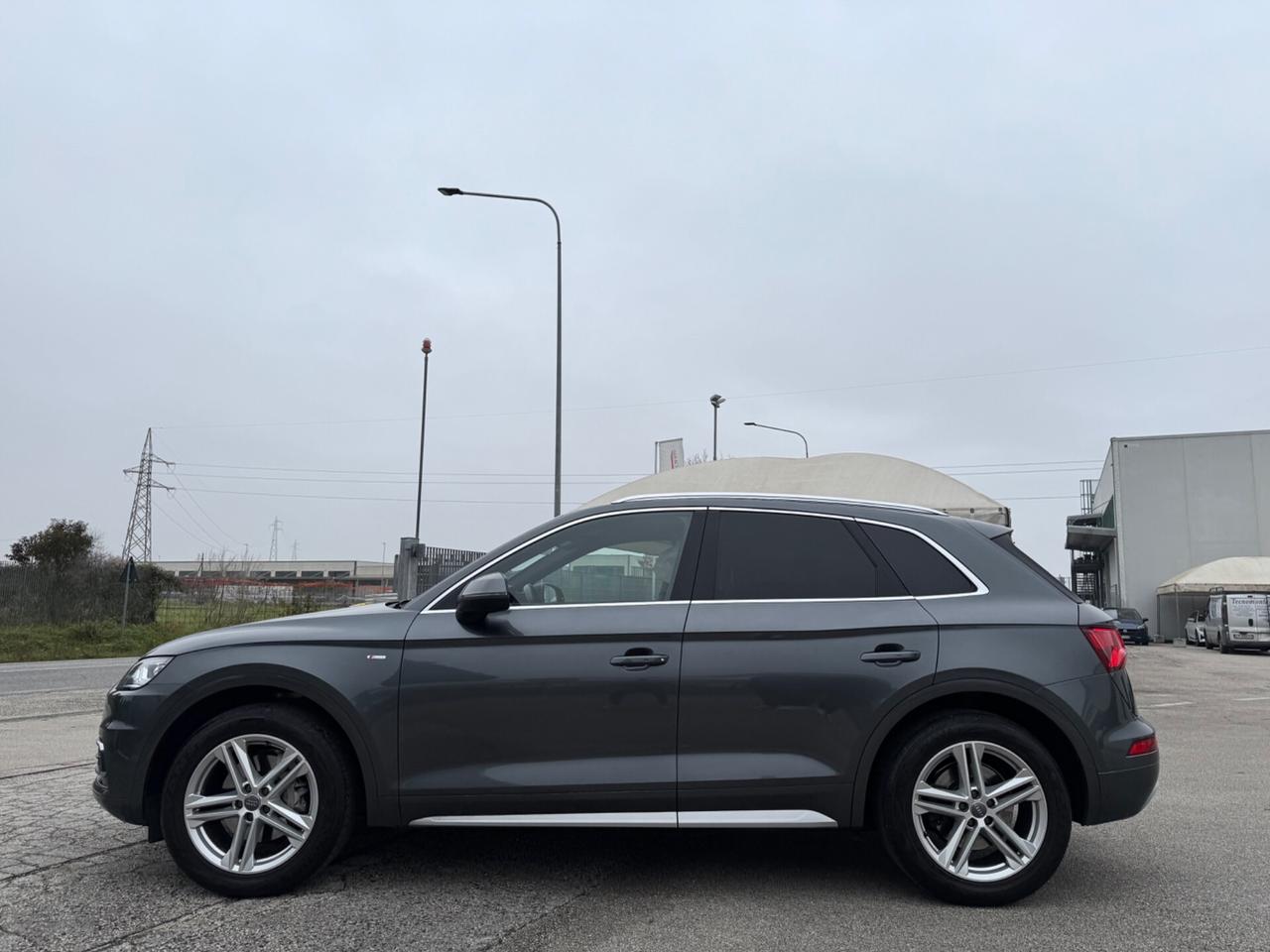AUDI Q5 2.0 Quattro S-LINE-Virtual Luci Ambient 19