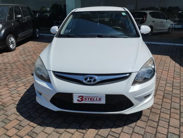 HYUNDAI i30 1.6 CRDi 128CV 6m Confort