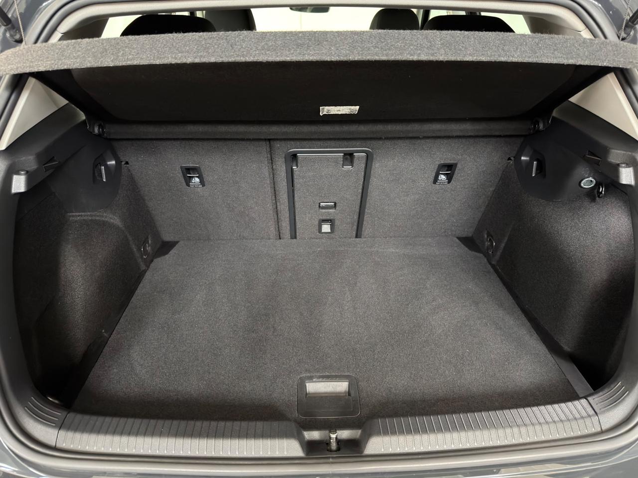 Volkswagen Golf 1.0 TSI EVO Life PROMO!!!!