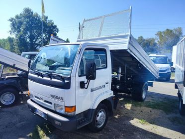 Nissan Cabstar Cabstar-RIBALTABILE TRILATERALE