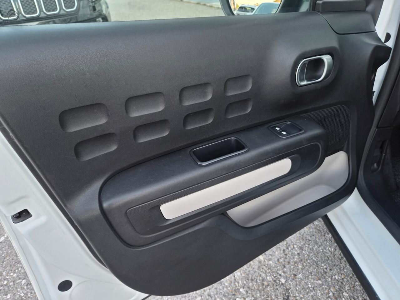 Citroen C3 BlueHDi 100 S&S Feel Pack