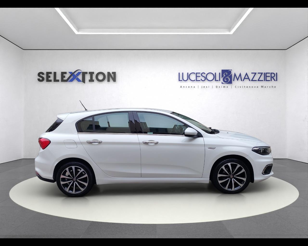 FIAT Tipo (2015-->) - Tipo 1.3 Mjt S&S 5 porte Lounge