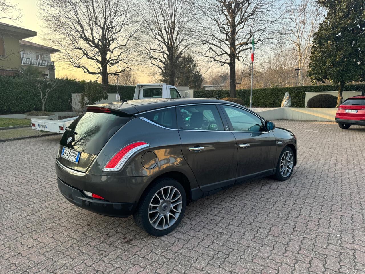 Lancia Delta 1.6 MJT DPF Selectronic Oro