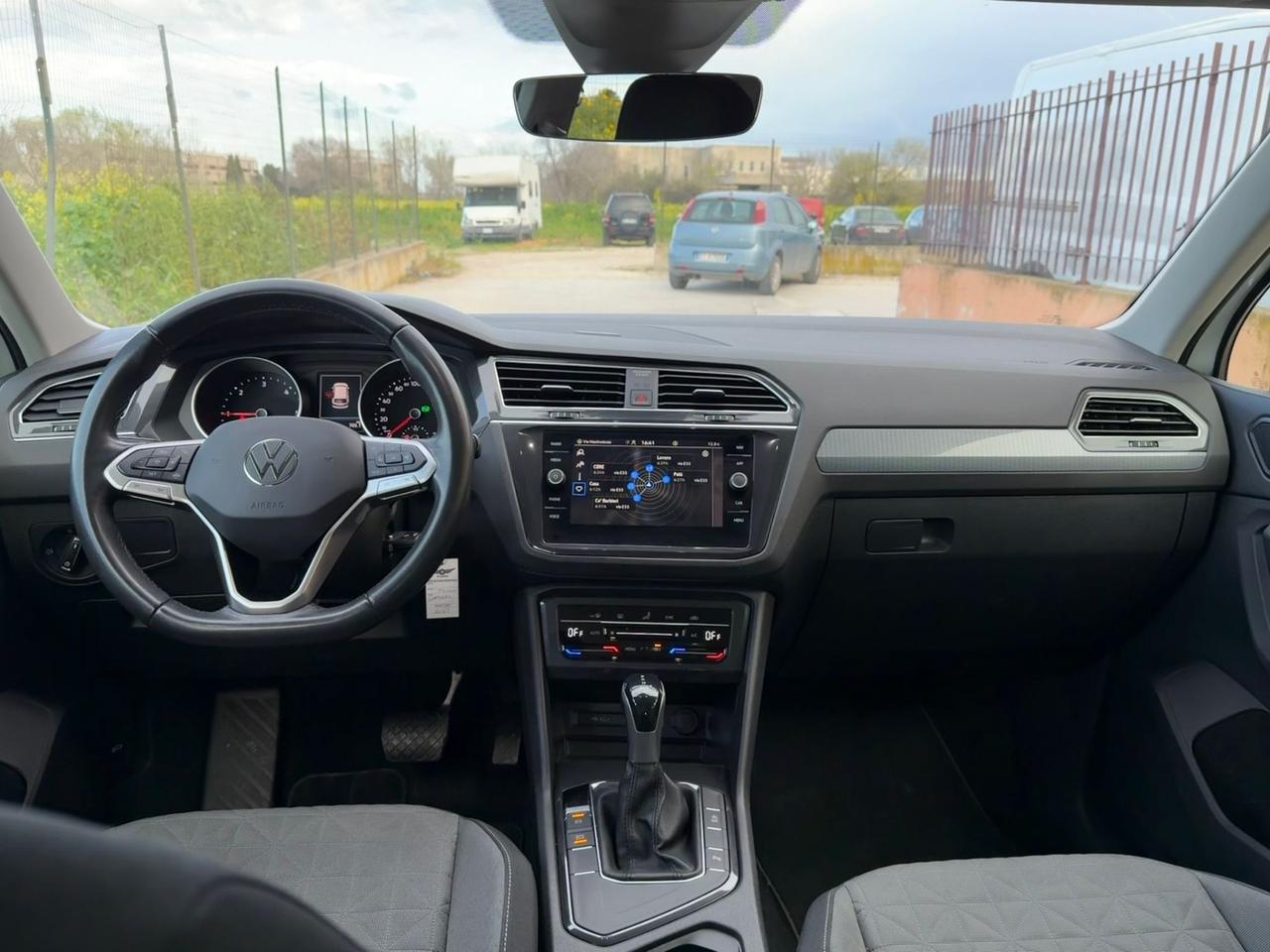 Volkswagen Tiguan 2.0 TDI 150 CV SCR DSG R-Line