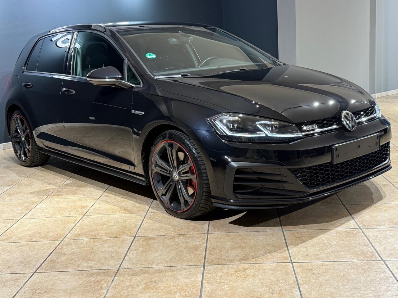 Golf GTD 2.0 TDI 184CV TOTALBLACK
