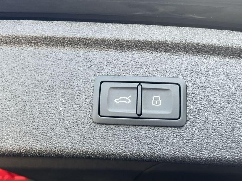 Audi RS 3 Sportback TFSI quattro S tronic 400 CV