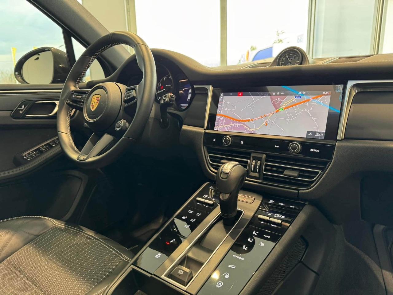 Porsche Macan 2.0 T 265cv scarico ,tetto apribile in garanzia