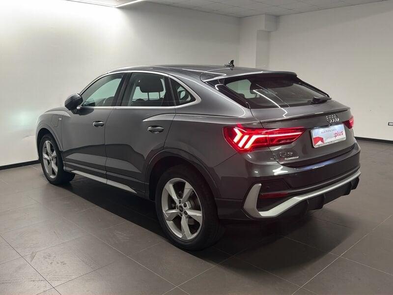 Audi Q3 Audi Sportback S line edition 45 TFSI e 180(245) kW(CV) S tronic
