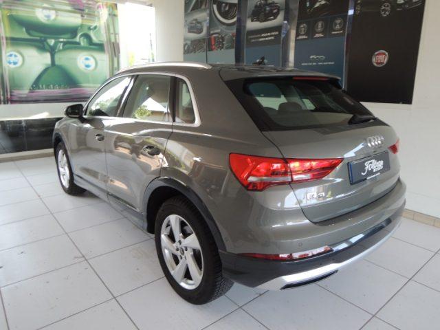 AUDI Q3 35 TDI Business Advanced
